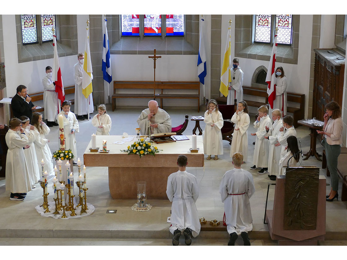 Feier der 1. Heiligen Kommunion in Sankt Crescentius (Foto: Karl-Franz Thiede)